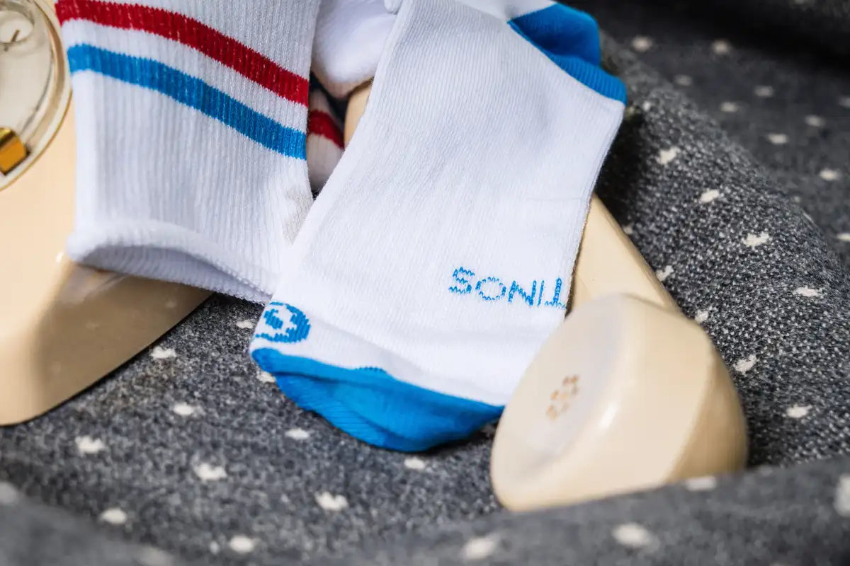 Vintage Tennis blanco rayas azul y rojo Talla L