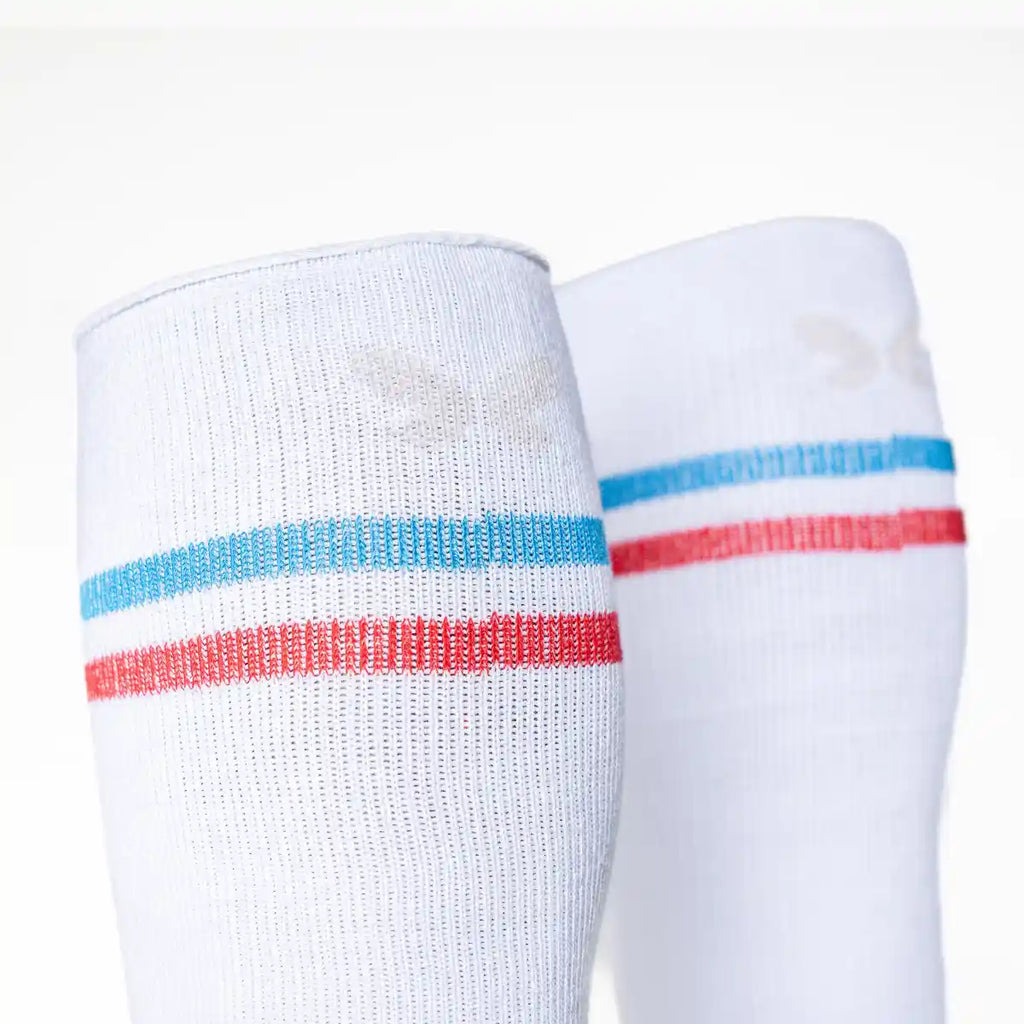 Vintage Tennis blanco rayas azul y rojo Talla M